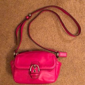 💞NWT Coach Leather Small Crossbody Bag in Fuchsia